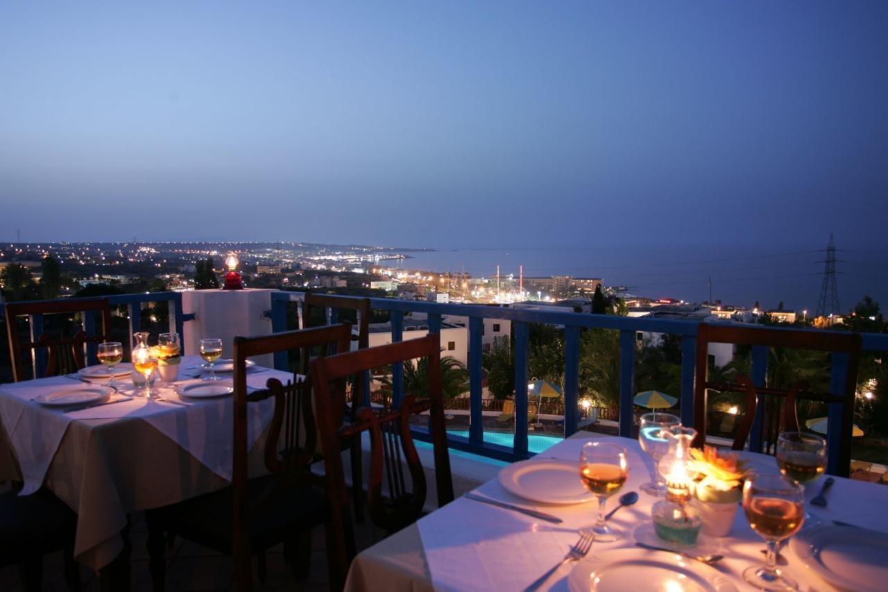 Sunshine Village Hotel (Adults Only) Hersonissos  Restaurace fotografie